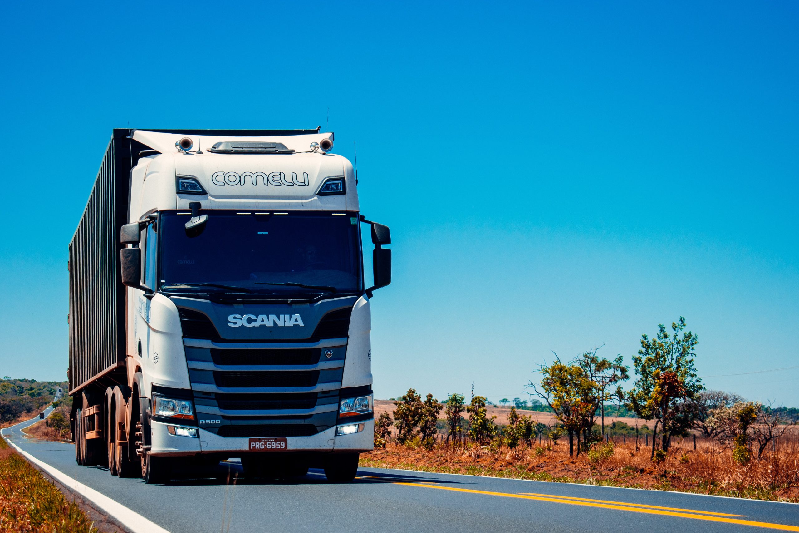 How to Kickstart Your Truck Driving Career in the Refrigerated Transport Industry